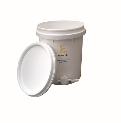 30kg Plastic Honey Tank & 47mm Gate